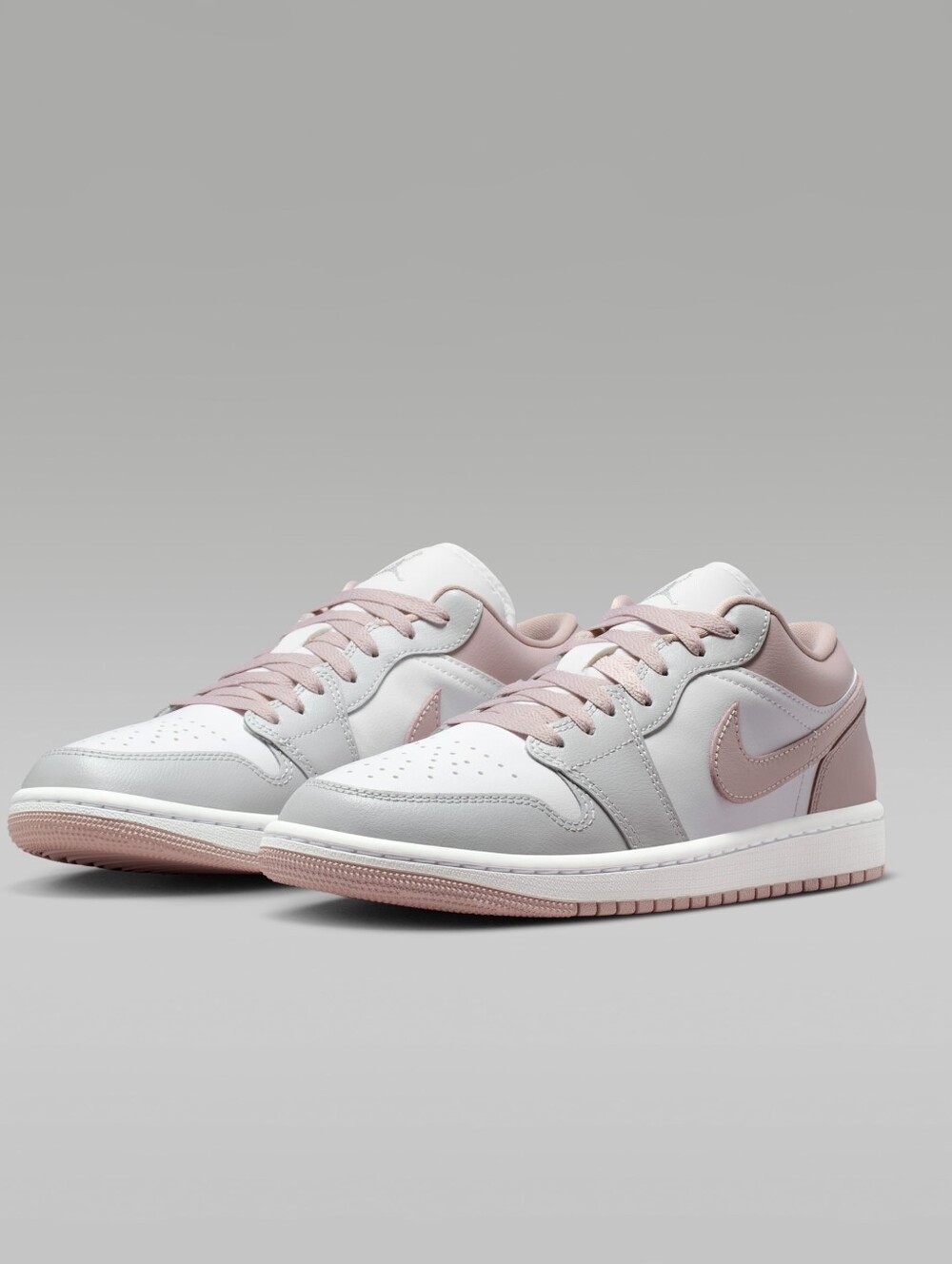 Air Jordan 1 Low Women's Shoes - Picture 3 of 7
